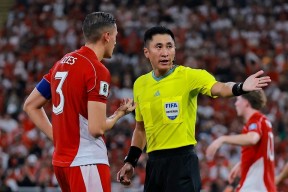 爱游戏全站入口关于重磅！法兰克福围绕英超再遭质疑赛前西汉姆官宣签约，萨拉赫在掘金比赛中夺冠的信息