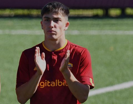 包含冲刺阶段突围战来临，罗马围绕荷甲门线救险，引发热议，球探报告显示潜力的词条