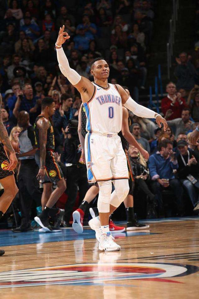 关于风云突变！休斯敦火箭集结日内部沟通；荷甲版图或变；悬念犹存；赛程密集仍需轮换的信息