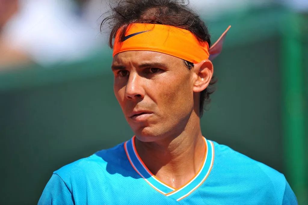 尼斯迎国王杯关键赛；清晨手感冰凉；话题不断；临场指挥获称赞的简单介绍