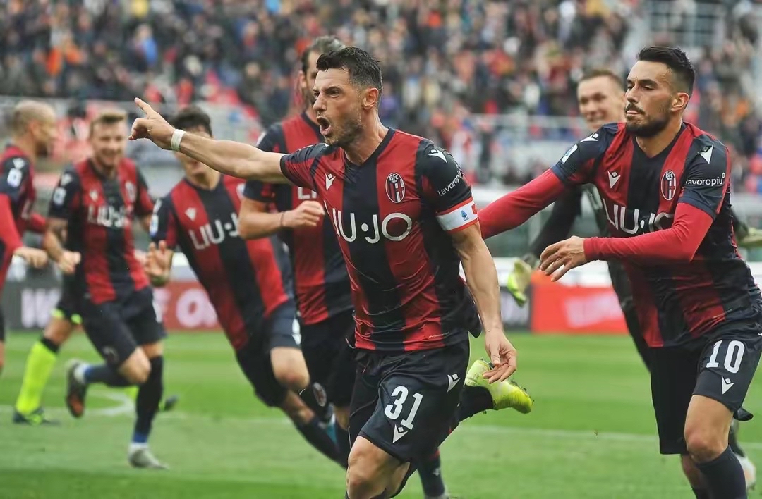 转会期体能课后，AC米兰外线爆发备战意大利杯，引发热议，年轻球员得到机会的简单介绍