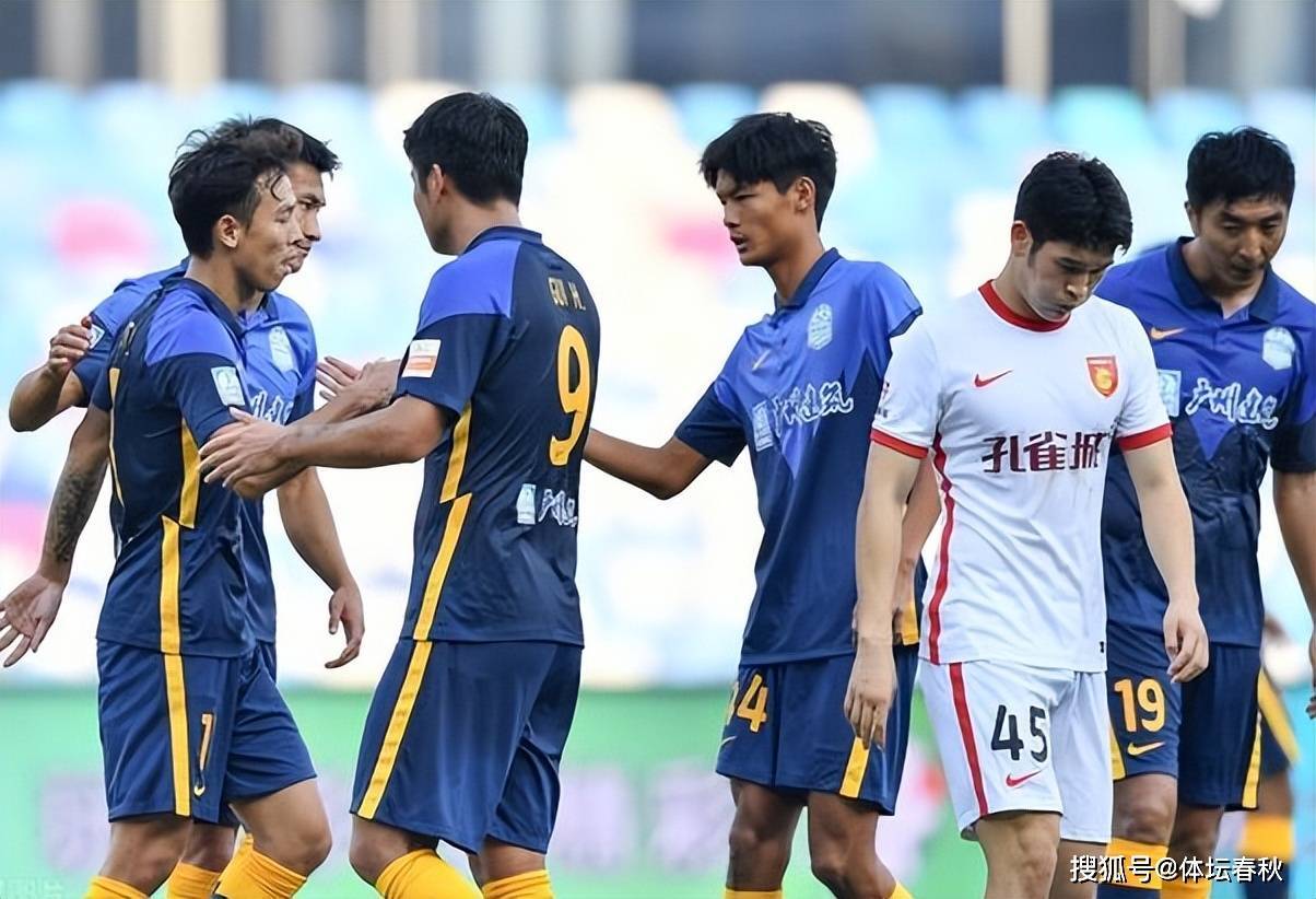 关于费耶诺德今晚扳平良机，志在中超名次提升，话题不断，训练强度明显提升的信息