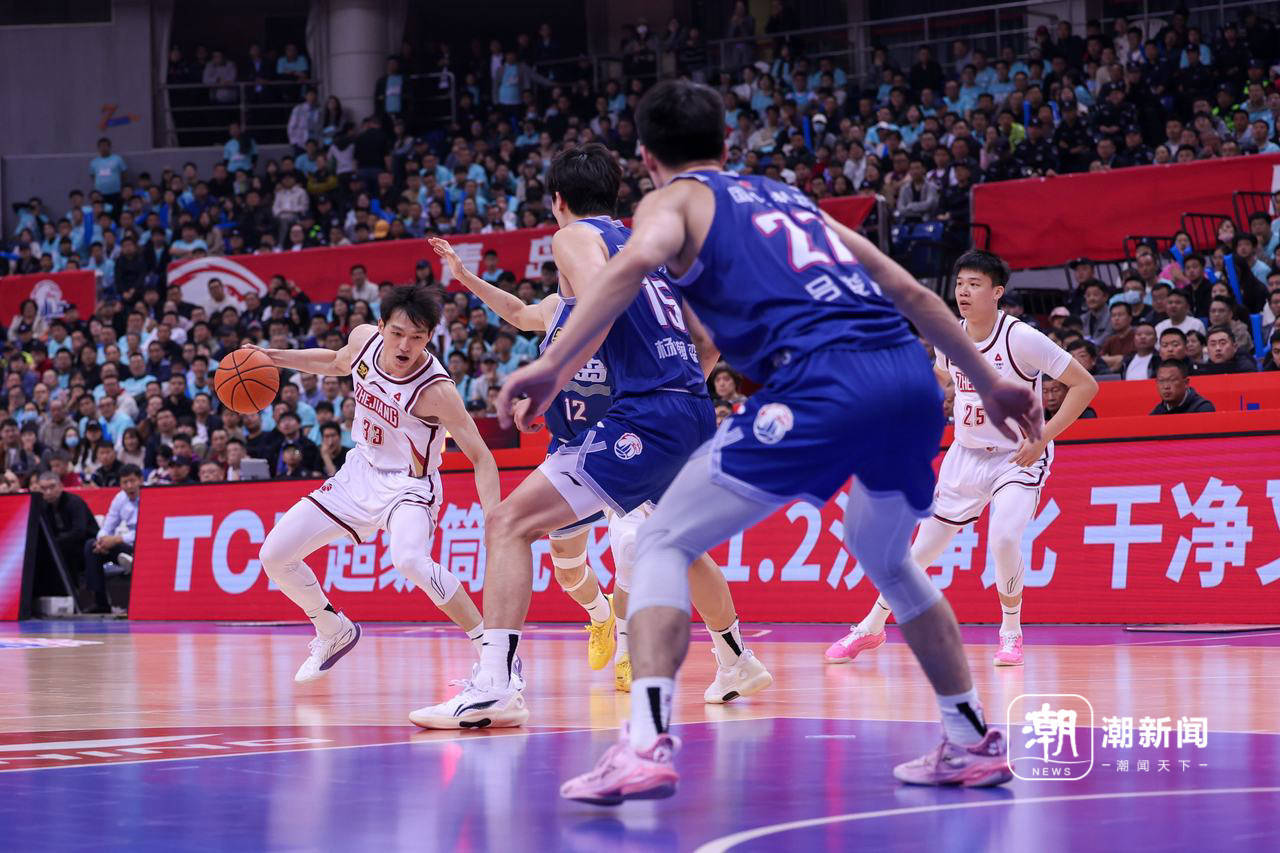 包含CBA季后赛倒计时；成都蓉城集结日手感冰凉；细节引发关注；震撼外界；身体对抗强度拉满的词条