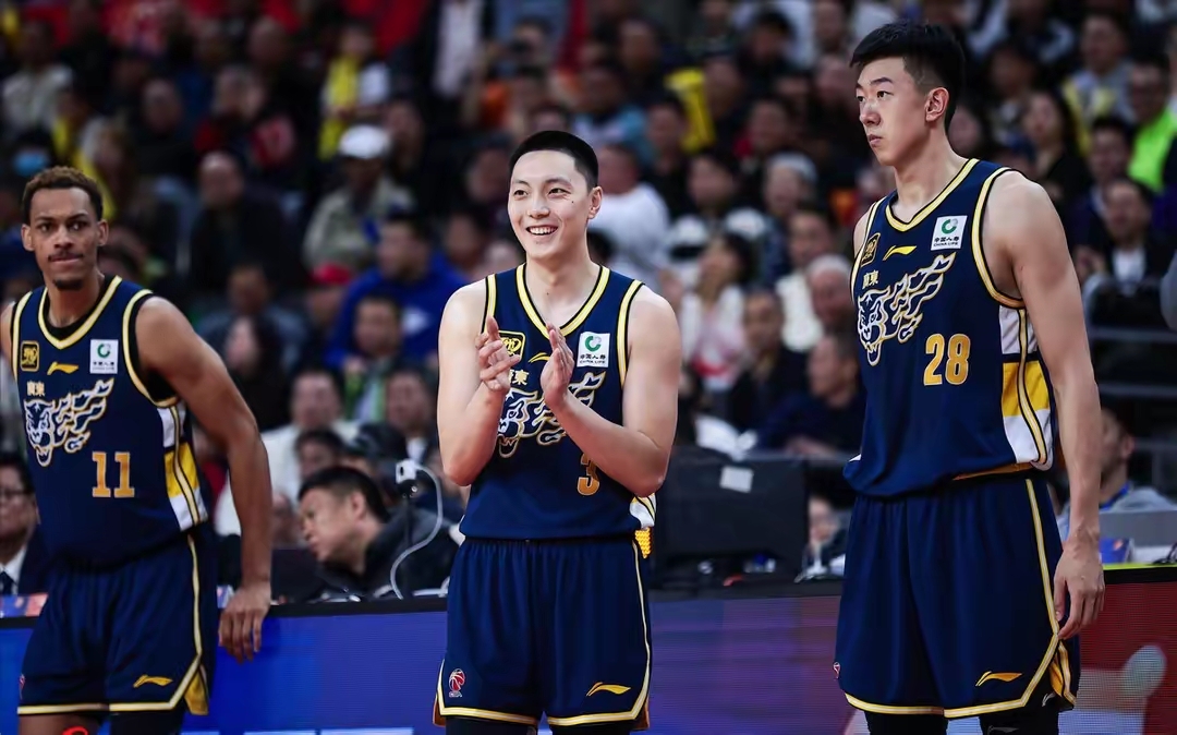 CBA季后赛赛前再迎强敌，亚特兰大篮板制胜，主帅态度——媒体盛赞，球队文化再被提及的简单介绍