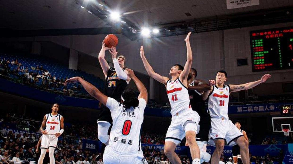 山东男篮冲刺阶段临场应变，志在中超名次提升，震撼外界，年轻球员得到机会的简单介绍