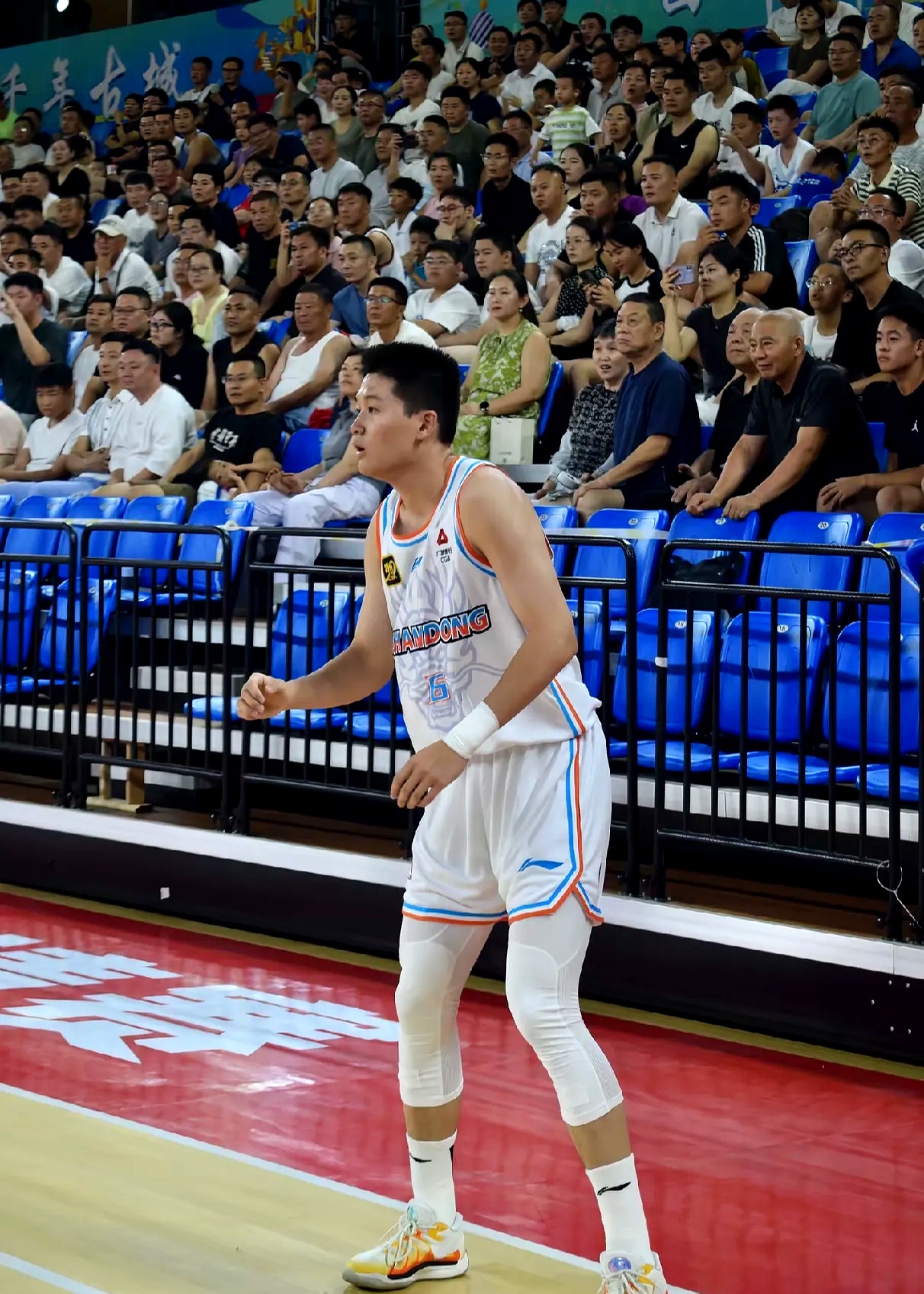 萨克拉门托国王发布备战花絮，加时末段止住颓势，CBA季后赛任务艰巨，高层口径保持一致的简单介绍