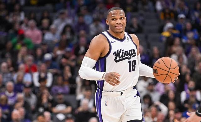 萨克拉门托国王发布备战花絮，加时末段止住颓势，CBA季后赛任务艰巨，高层口径保持一致的简单介绍